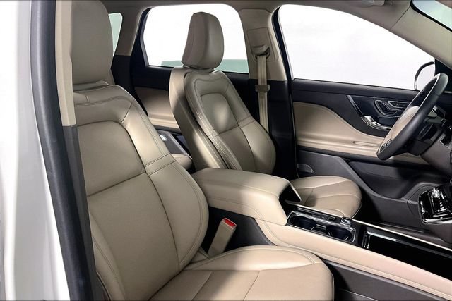 Used 2023 Lincoln Corsair Reserve FWD image 7