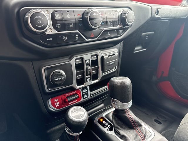 Used 2023 Jeep Gladiator Rubicon w/ Cold Weather Group image 21
