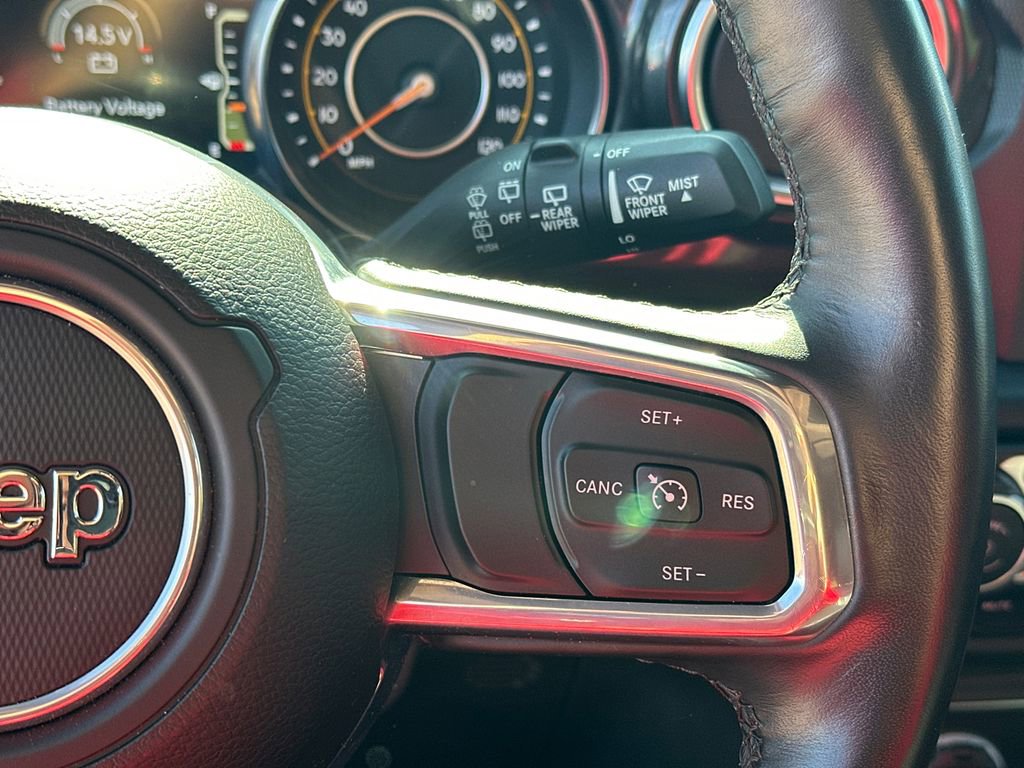 Used 2022 Jeep Wrangler Unlimited Sahara image 25