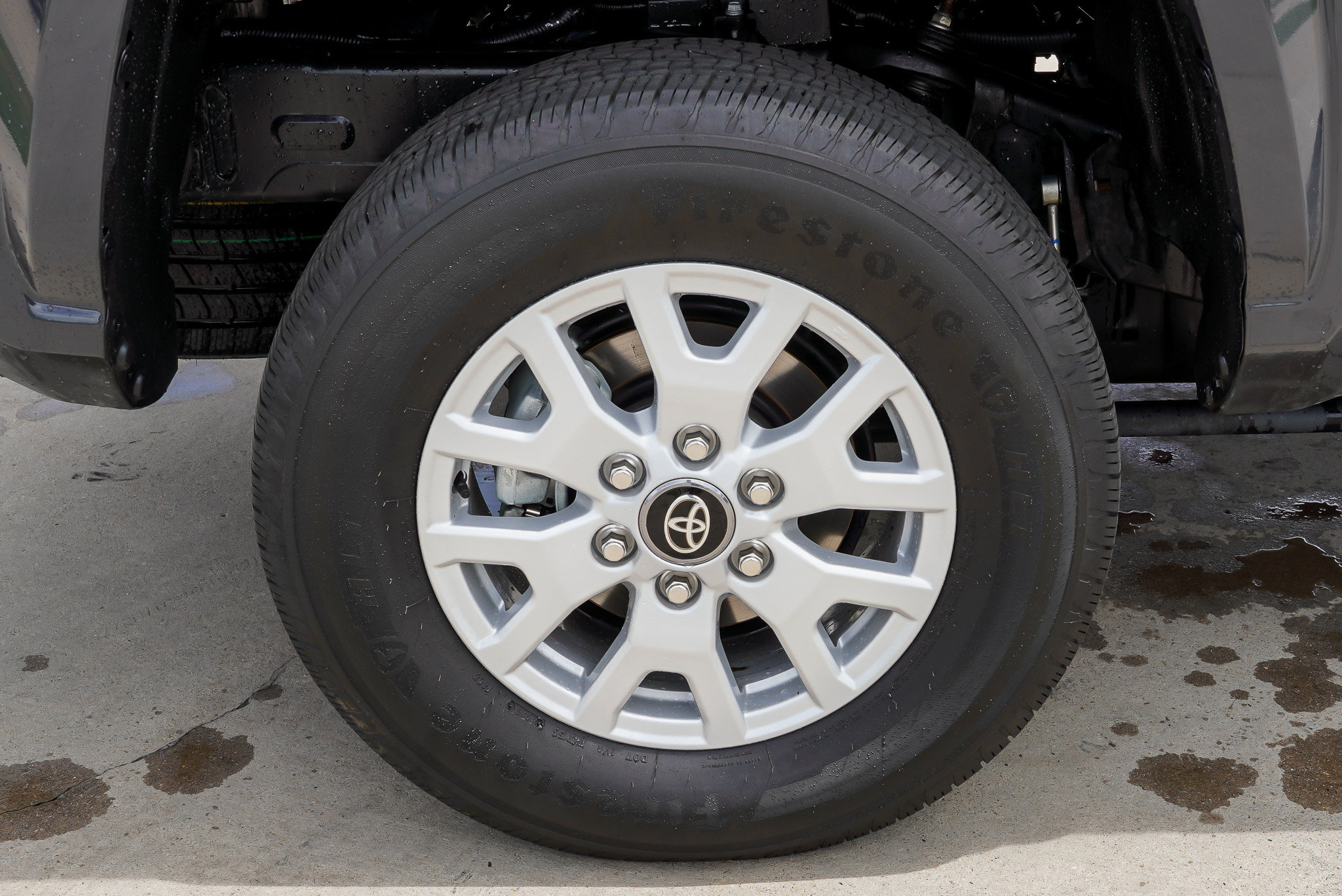 Certified 2025 Toyota Tacoma SR5 AWD/4WD image 11