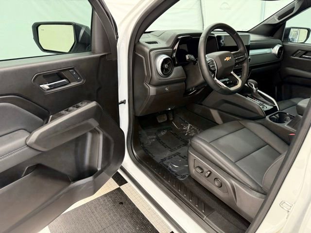 Used 2024 Chevrolet Colorado LT w/ LT Convenience Package III image 29