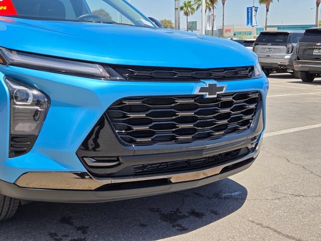 Certified 2025 Chevrolet Trax ACTIV FWD image 8