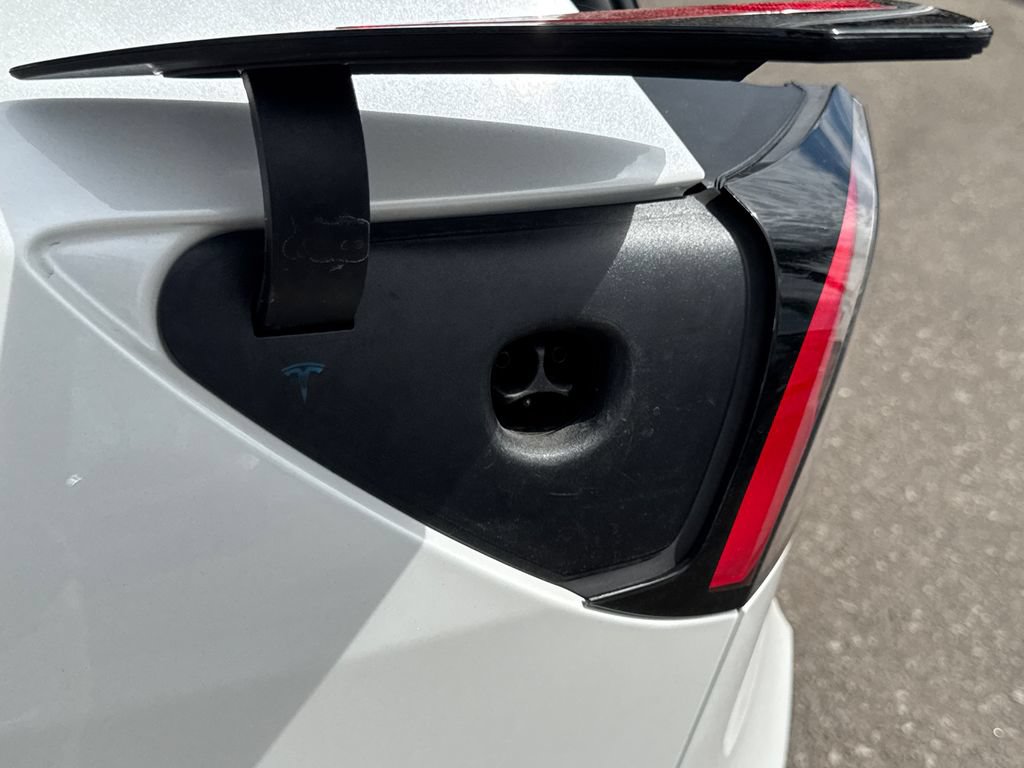 Used 2020 Tesla Model Y Long Range AWD/4WD image 10