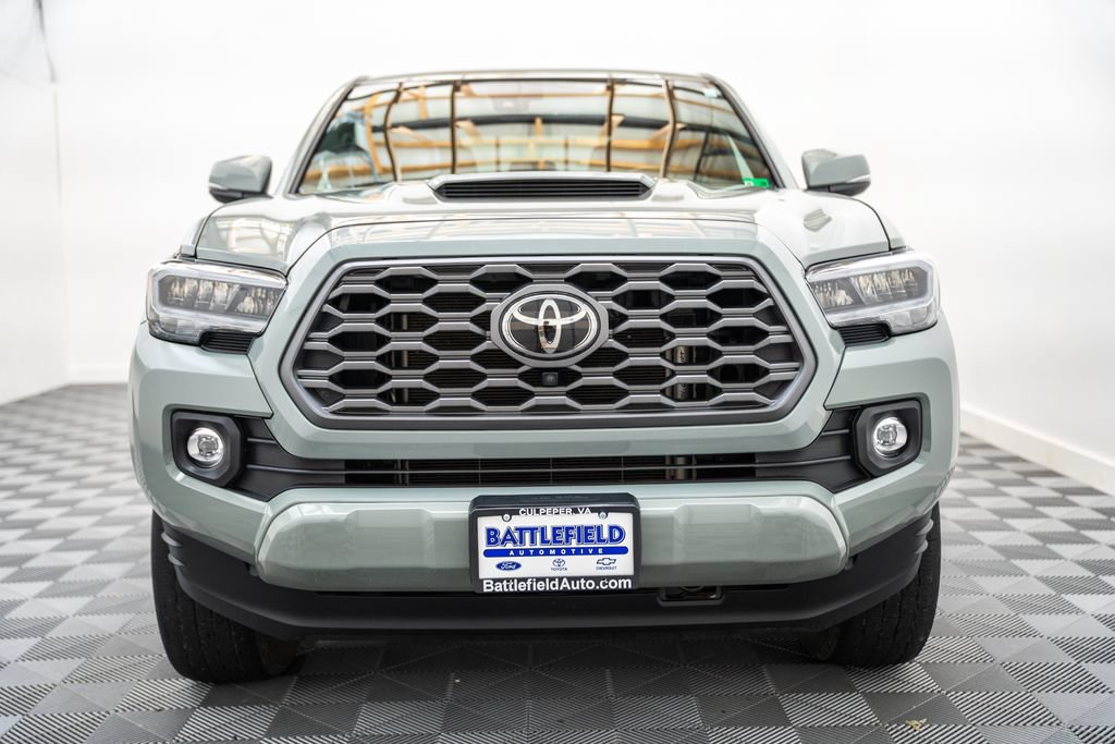 Used 2023 Toyota Tacoma TRD Sport w/ TRD Premium Sport Package AWD/4WD image 2