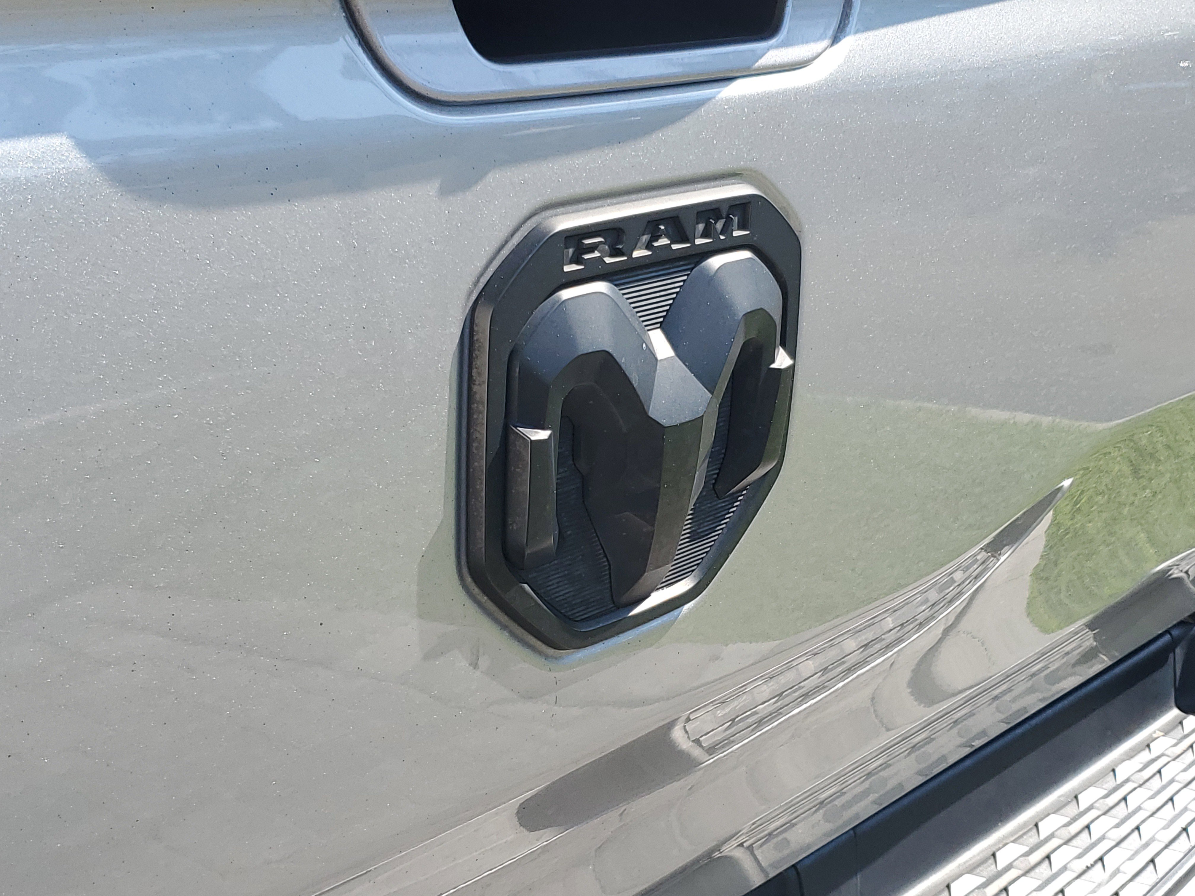 Used 2022 RAM 1500 Laramie RWD image 8