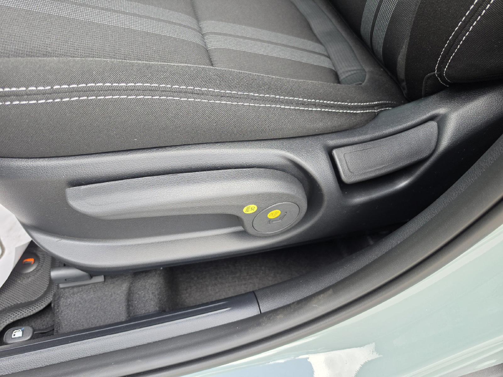 New 2026 Hyundai Venue SEL FWD image 21