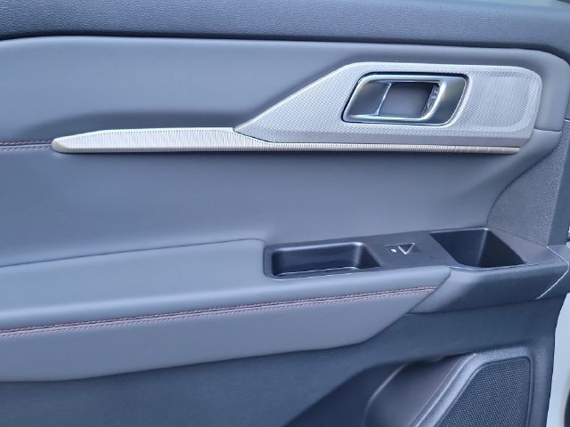 New 2026 Ford Explorer Active w/ Active Comfort Package RWD image 12