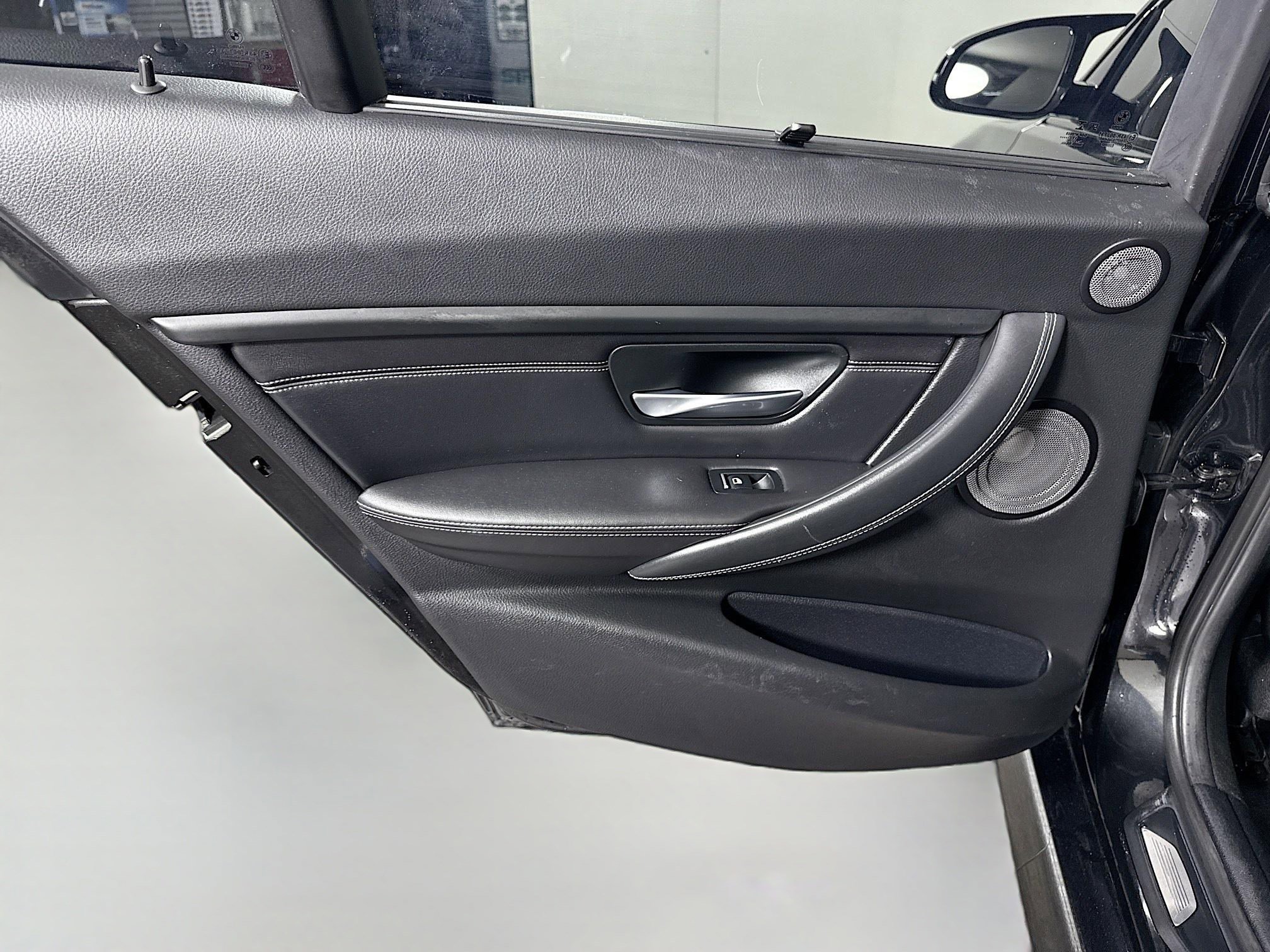 Used 2018 BMW M3 image 26