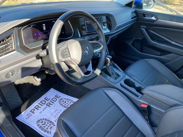 Used 2024 Volkswagen Jetta SE image 11