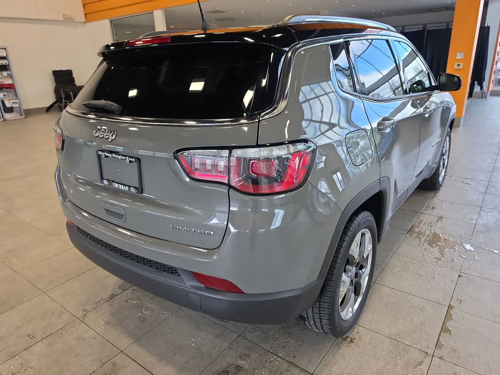 Used 2019 Jeep Compass Limited AWD/4WD image 11