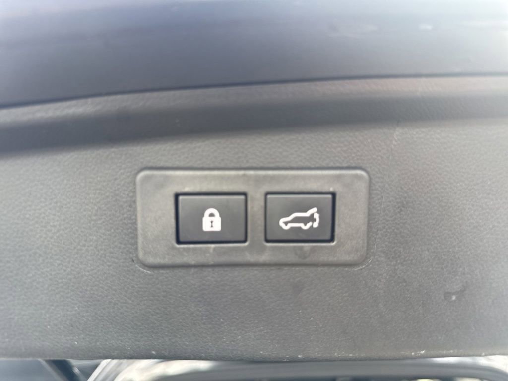 Used 2025 Subaru Outback Premium image 20