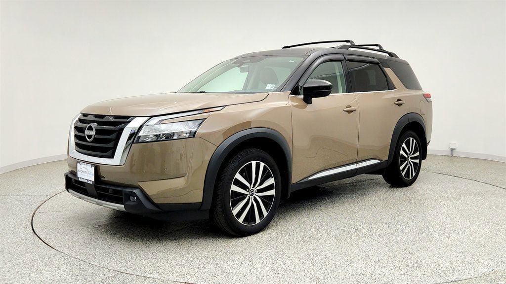 Used 2024 Nissan Pathfinder Platinum w/ Cargo Package AWD/4WD image 1