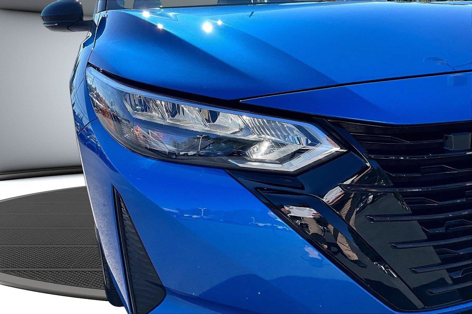 Used 2025 Nissan Sentra SR w/ Midnight Edition FWD image 31
