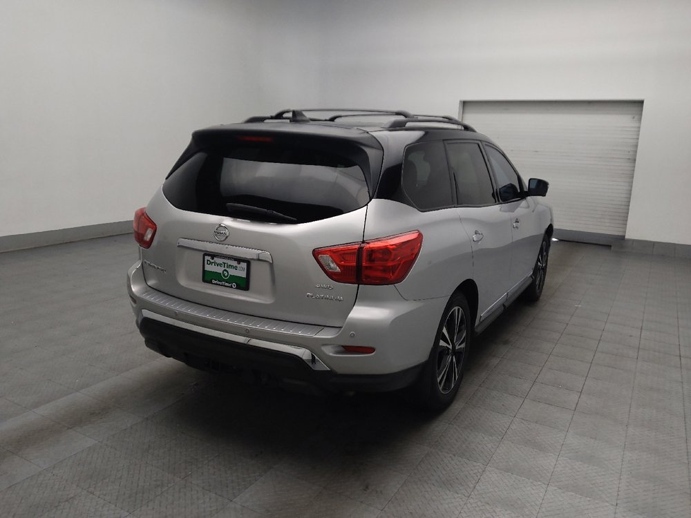 Used 2020 Nissan Pathfinder Platinum image 9