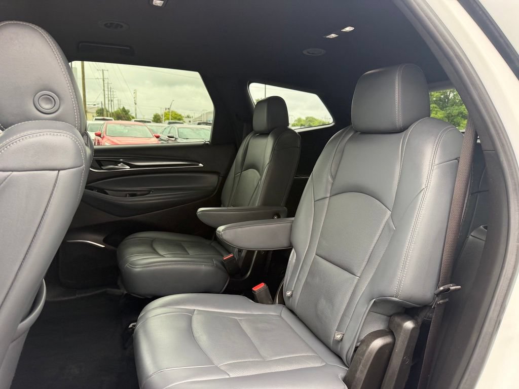 Used 2022 Buick Enclave Premium AWD/4WD image 8
