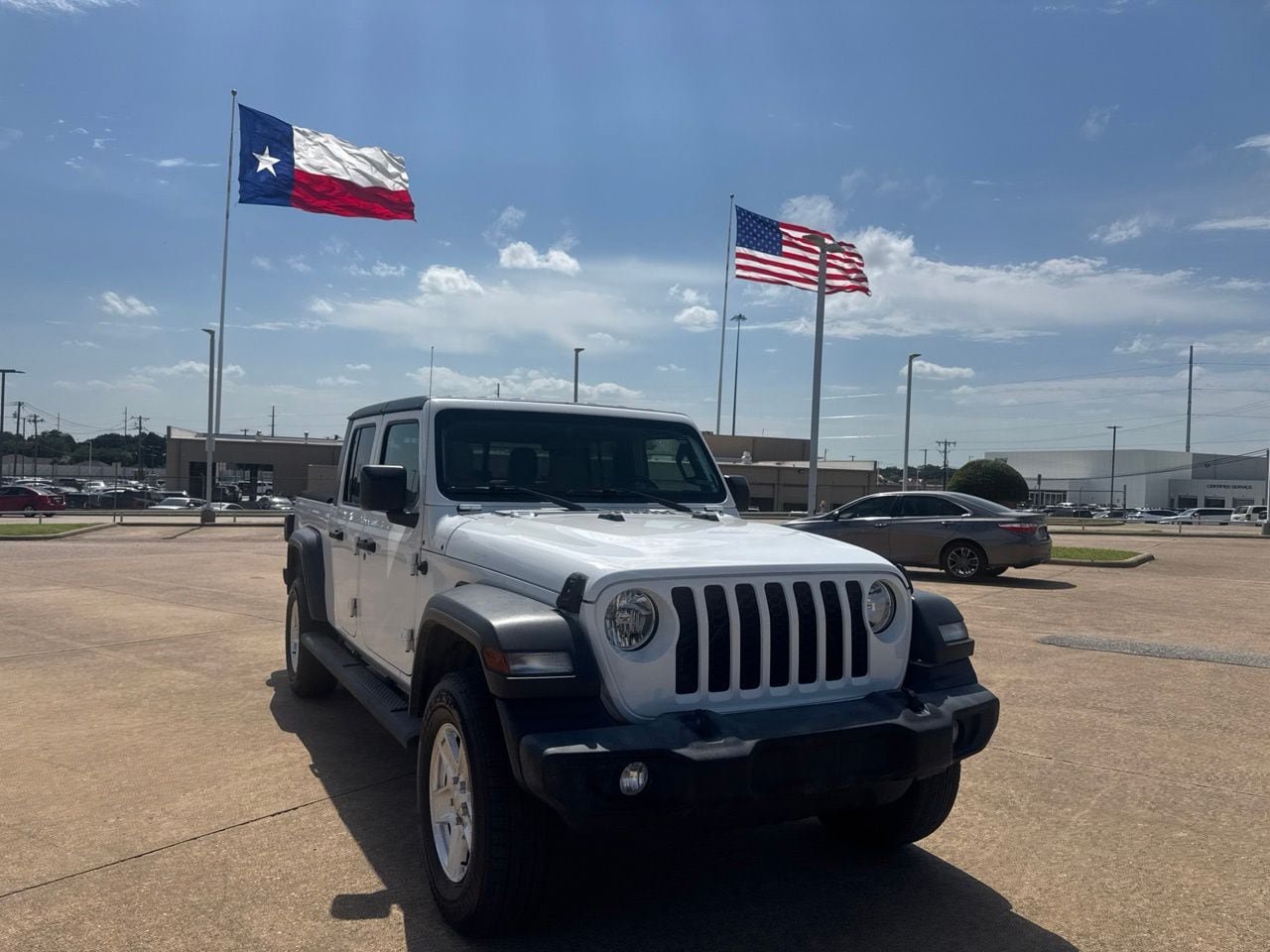 Used 2020 Jeep Gladiator Sport w/ Quick Order Package 24S AWD/4WD image 2