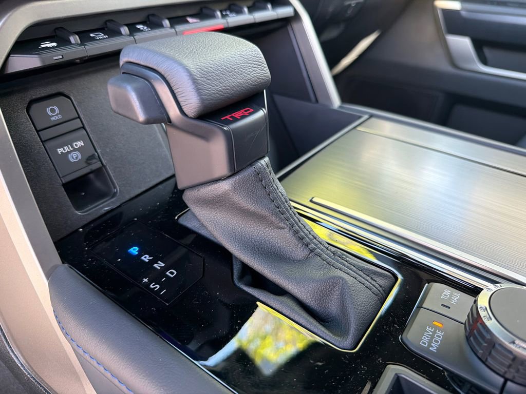 New 2026 Toyota Sequoia Platinum AWD/4WD image 32