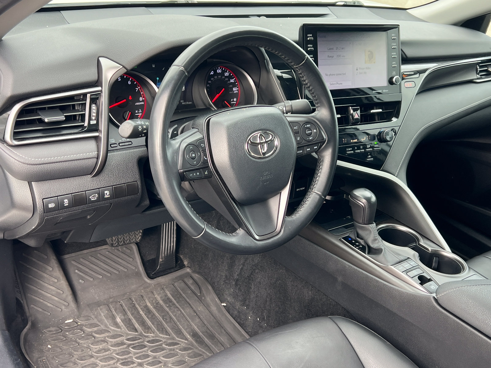 Used 2022 Toyota Camry XSE FWD image 17