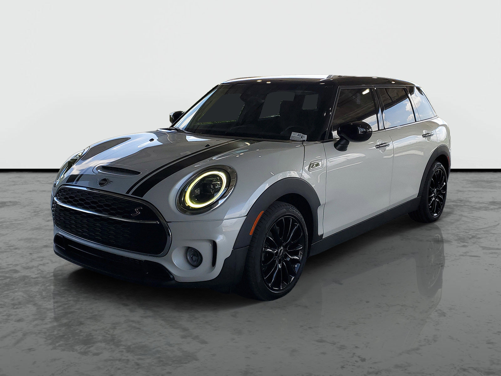 Used 2023 MINI Cooper Clubman S FWD image 4
