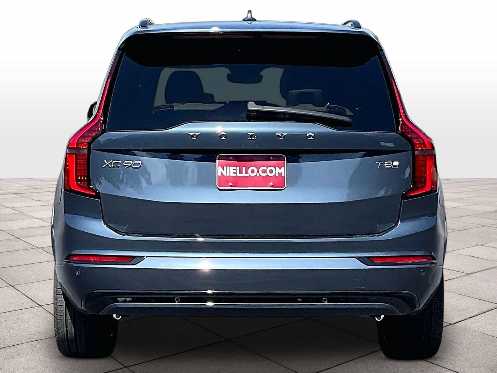 New 2026 Volvo XC90 T8 Ultra w/ Protection Package AWD/4WD image 6