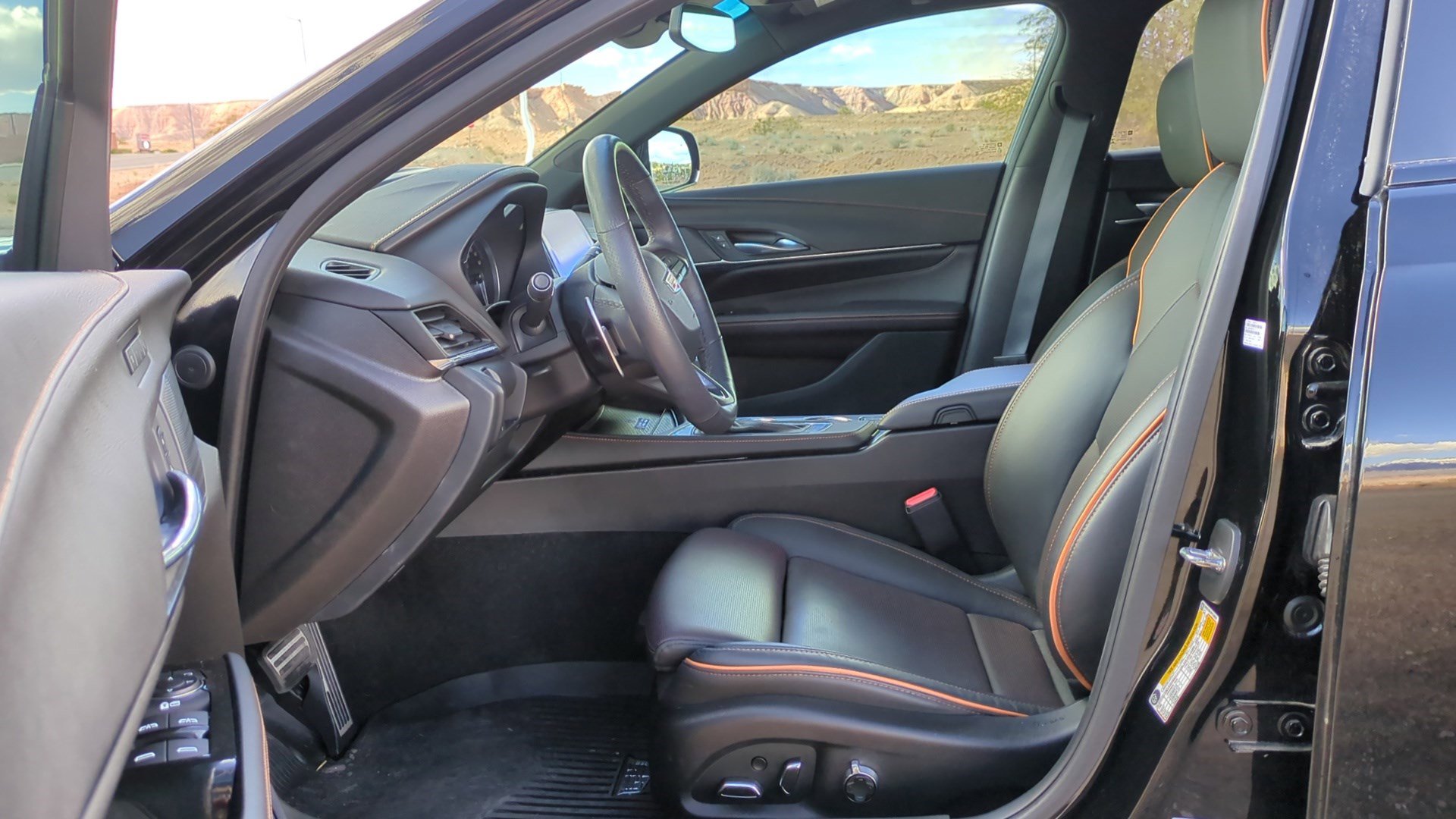 Used 2023 Cadillac CT4 Sport w/ Climate Package image 15