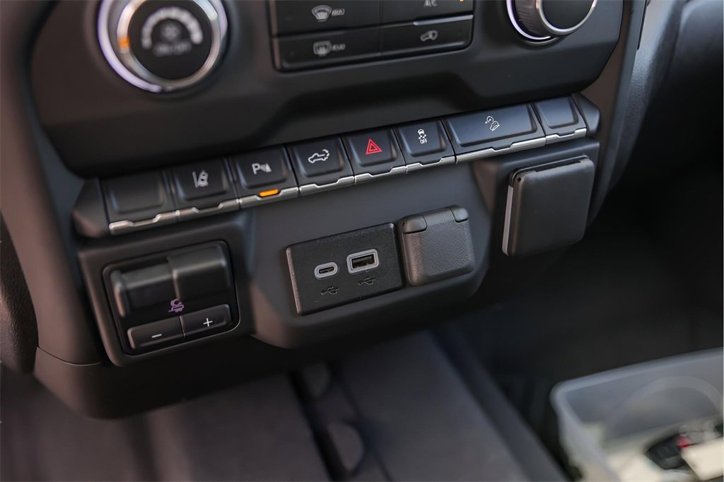 Certified 2024 Chevrolet Silverado 2500 Custom w/ Custom Value Package image 22