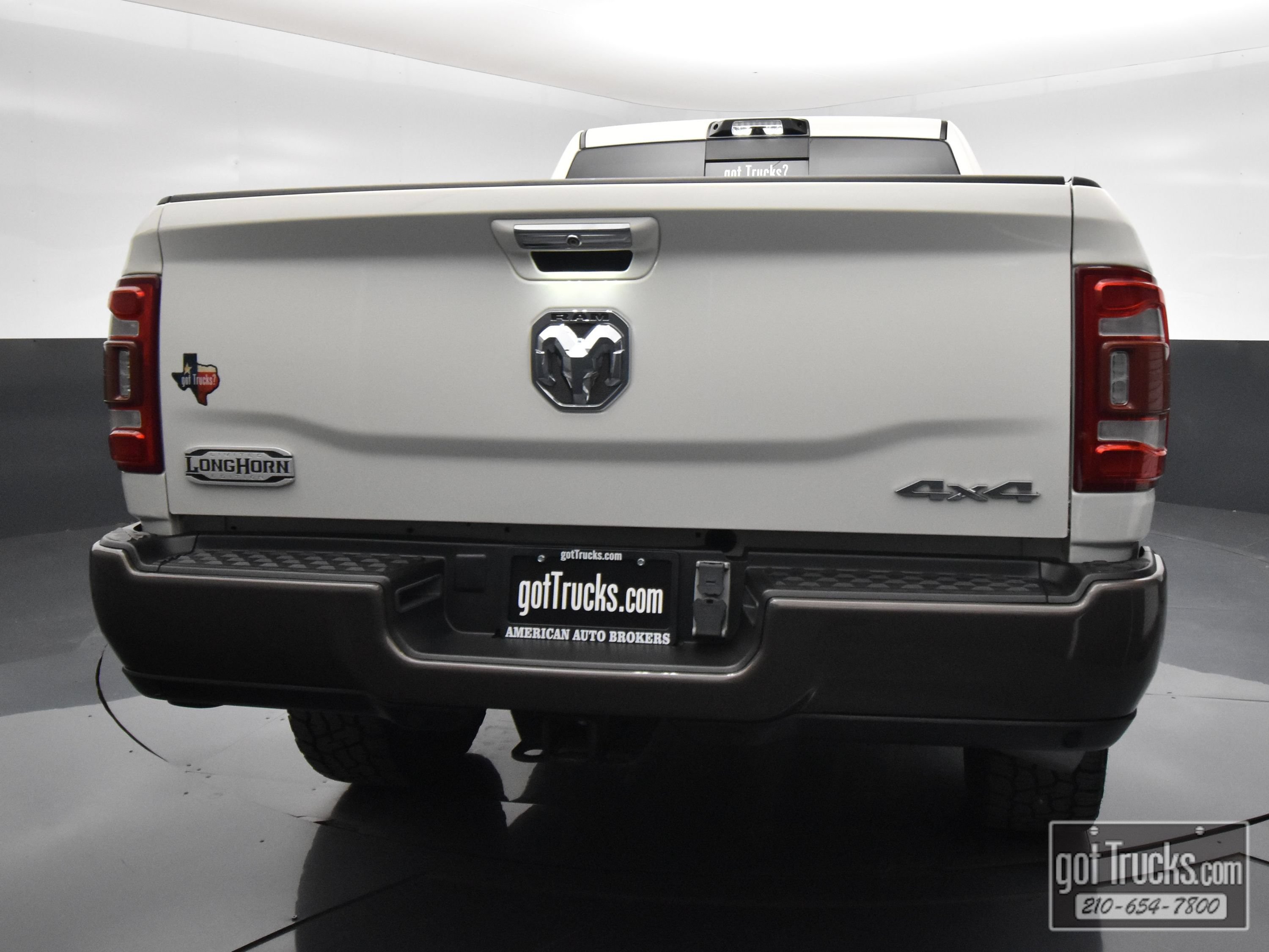 Used 2022 RAM 2500 Limited AWD/4WD image 6