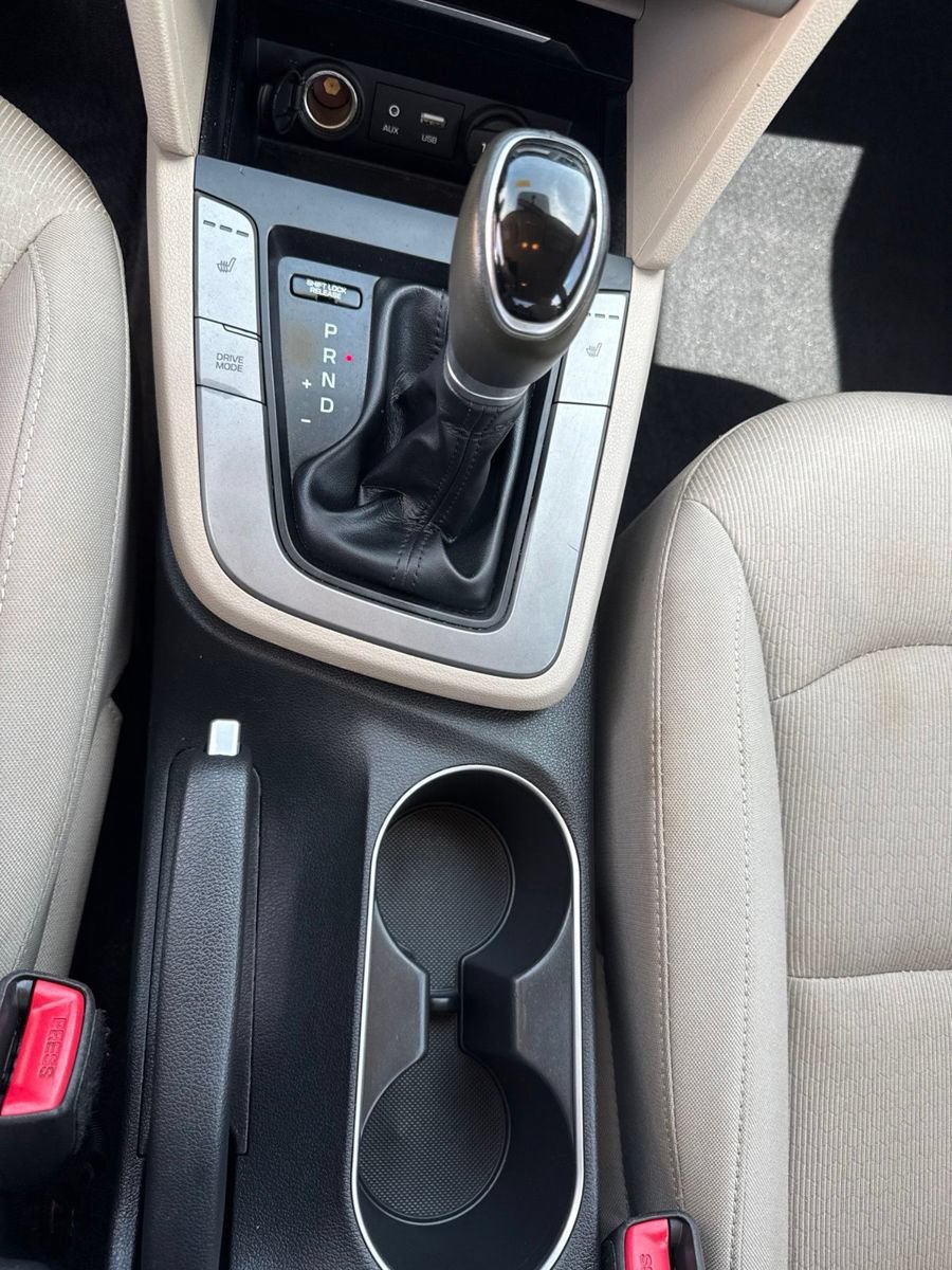 Used 2017 Hyundai Elantra SE w/ SE A/T Tech Package 03 FWD image 15