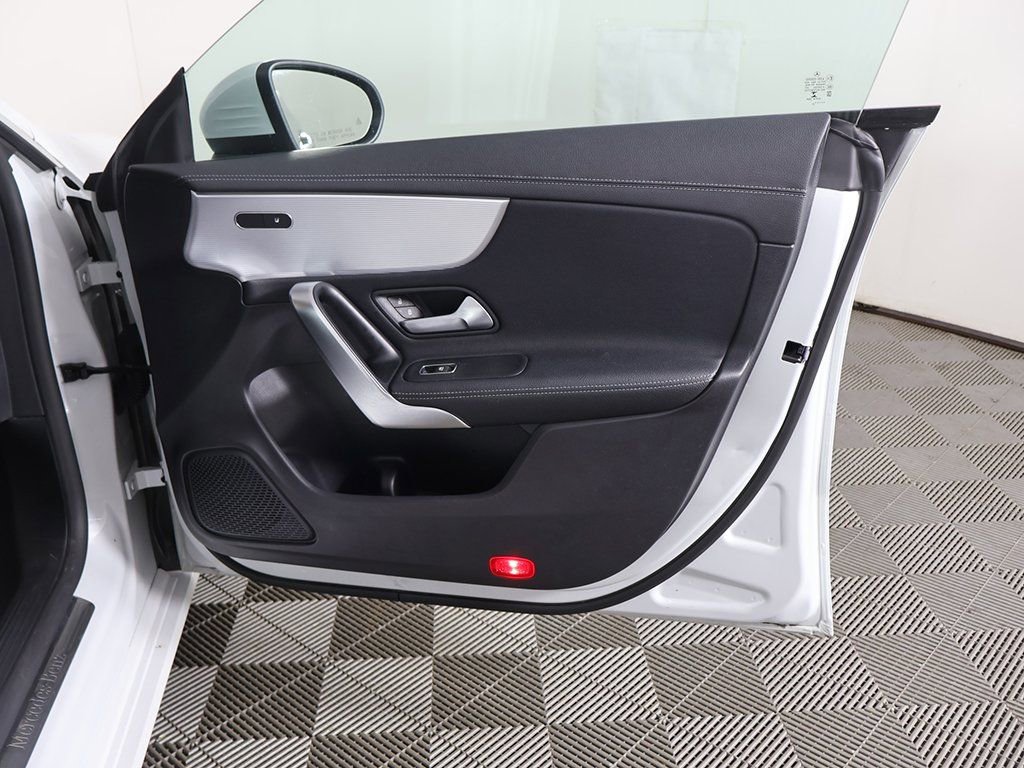 Used 2022 Mercedes-Benz CLA 250 4MATIC w/ Premium Package Lite image 23