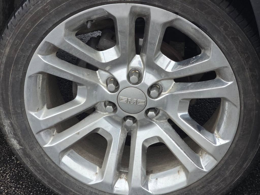 Used 2019 GMC Yukon XL SLT w/ Premium Edition image 9