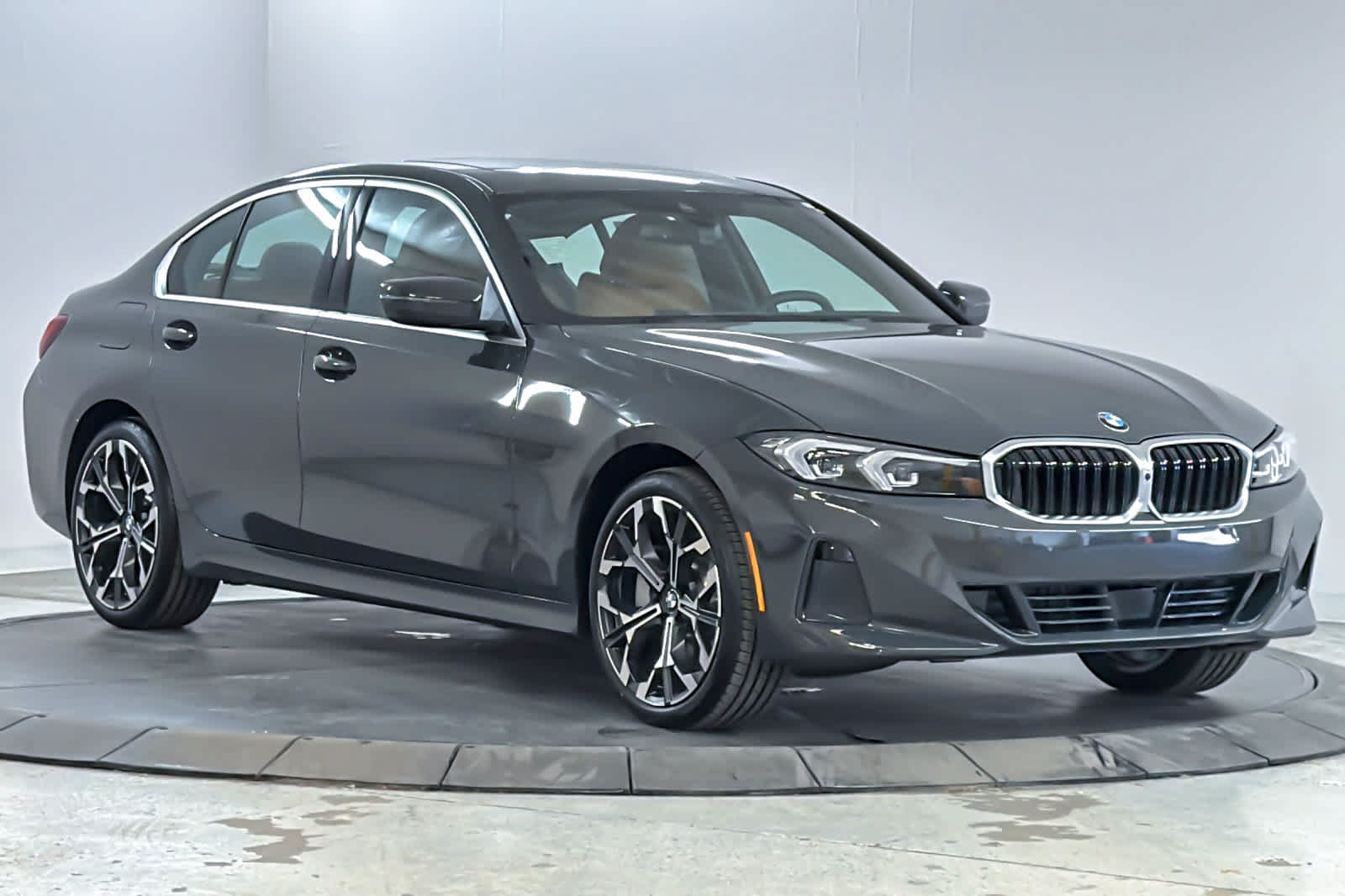 New 2026 BMW 330i xDrive Sedan w/ Premium Package AWD/4WD image 9