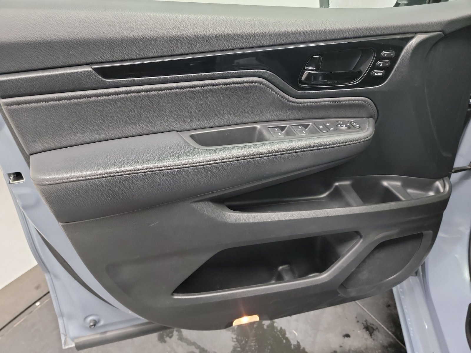 Certified 2023 Honda Odyssey Touring image 13