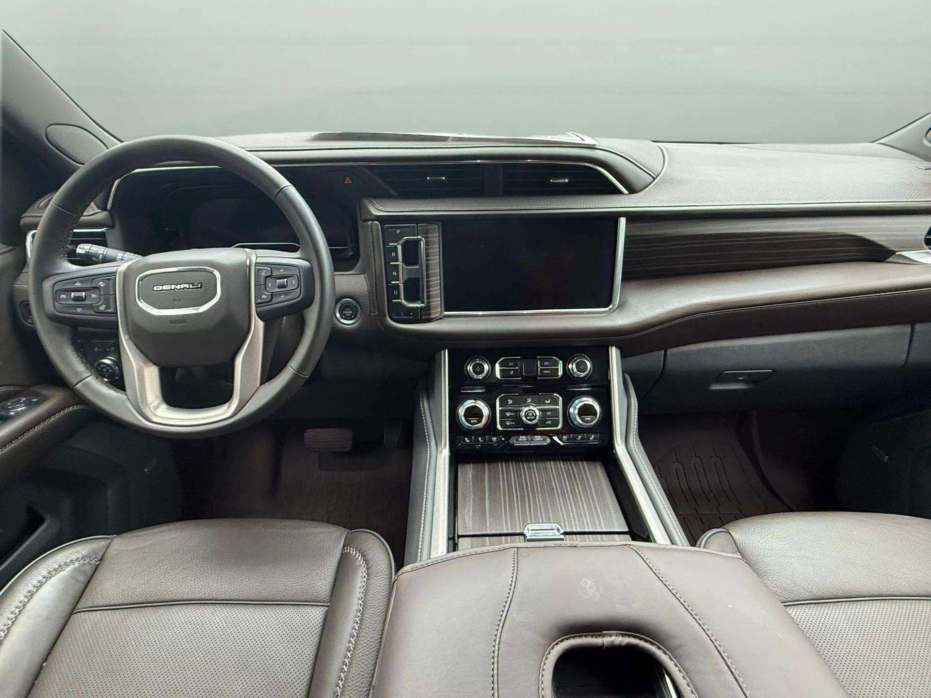 Used 2024 GMC Yukon Denali image 31