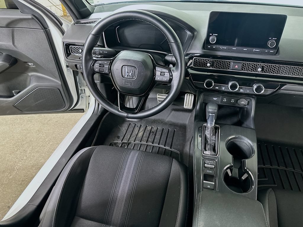 Used 2025 Honda Civic Sport image 16