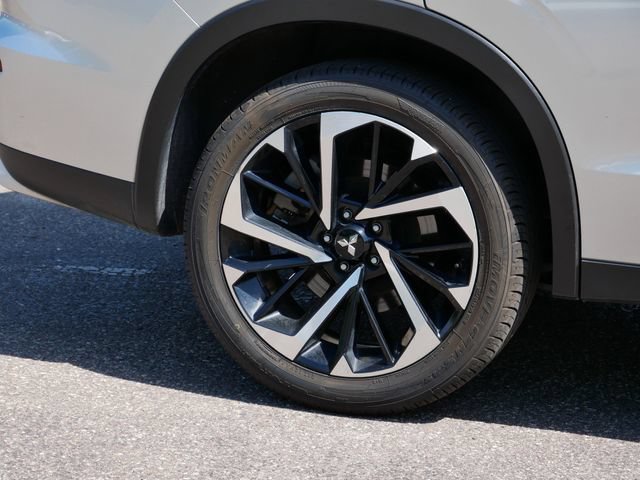 Used 2024 Mitsubishi Outlander SE AWD/4WD image 7