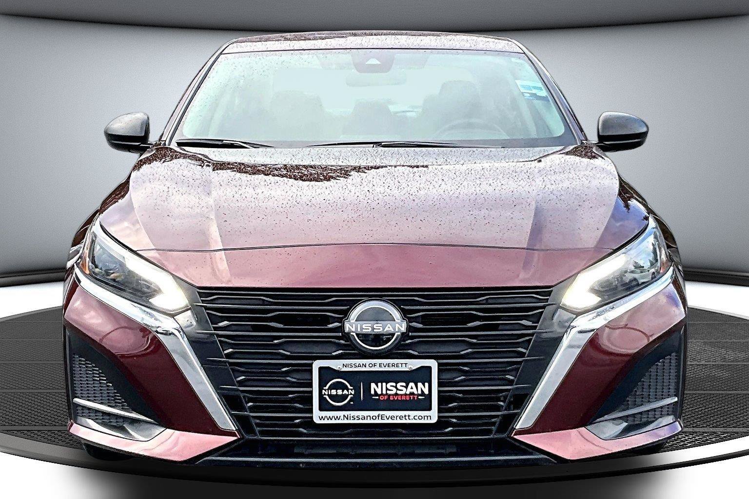 Used 2025 Nissan Altima 2.5 SV FWD image 3