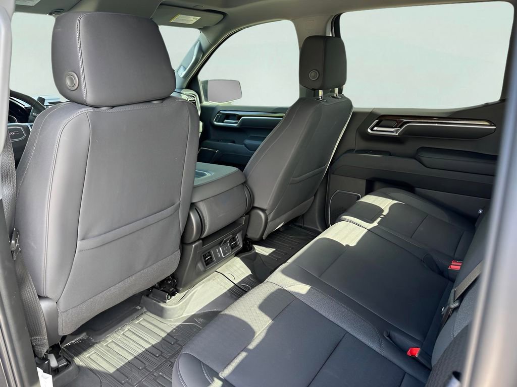 New 2025 GMC Sierra 1500 Elevation image 18