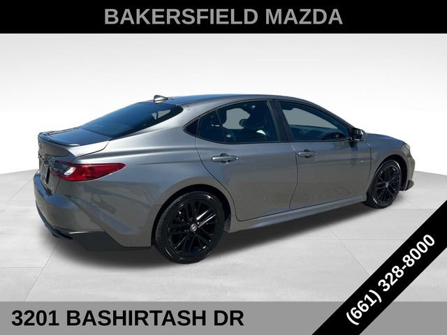 Used 2025 Toyota Camry SE FWD image 5