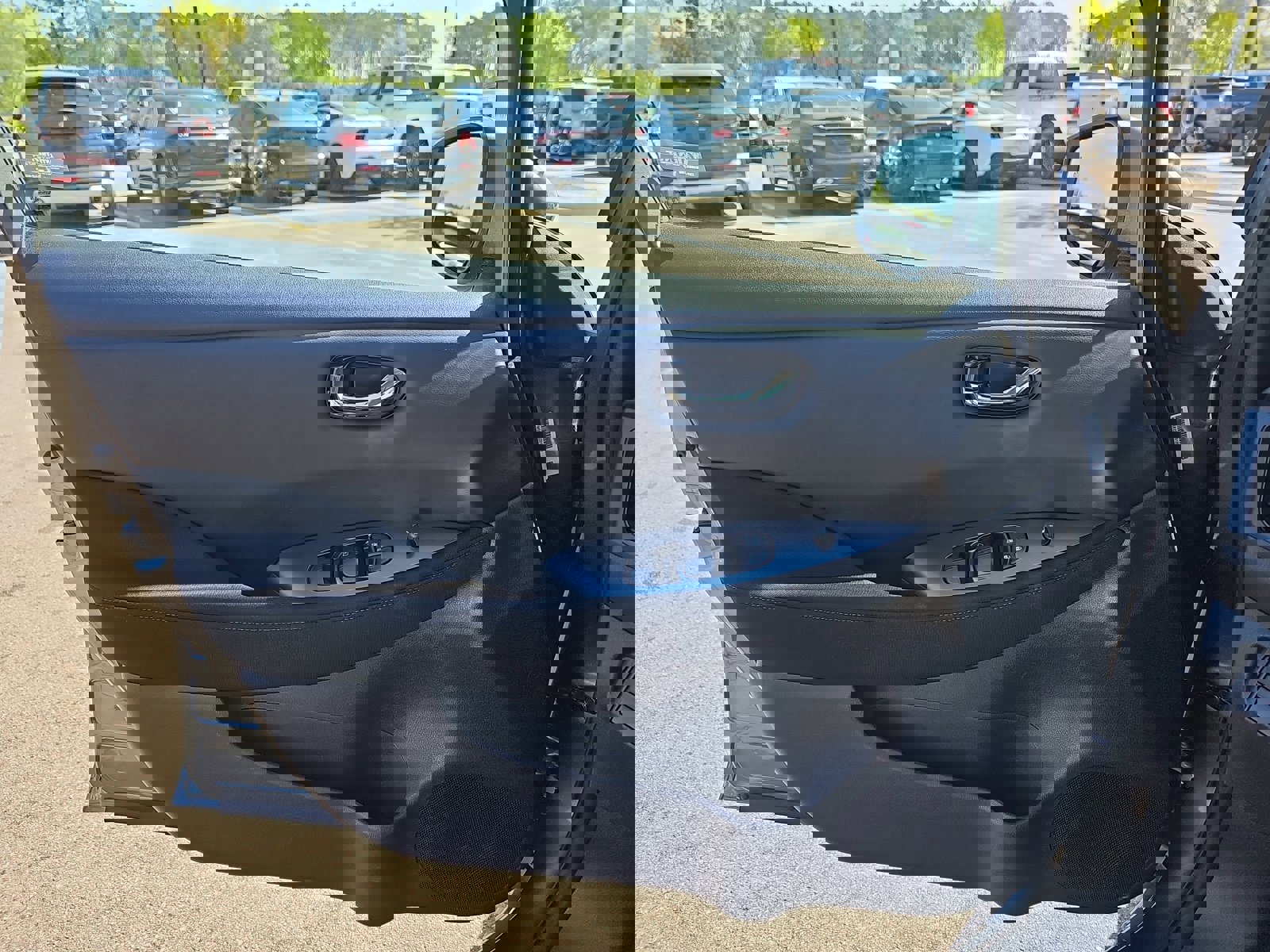 Used 2023 Nissan Leaf S FWD image 26