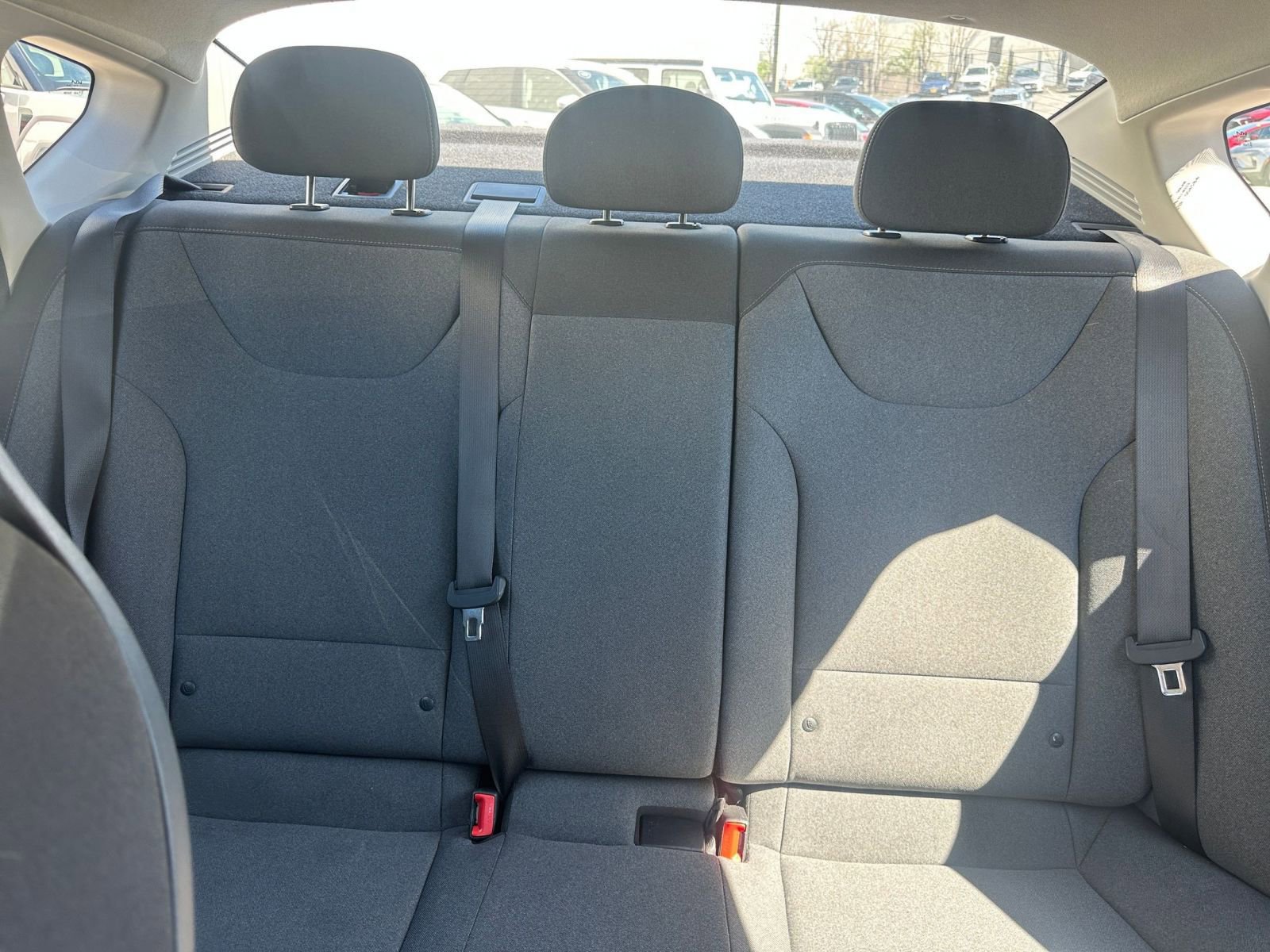 Used 2025 Kia K4 LXS image 37