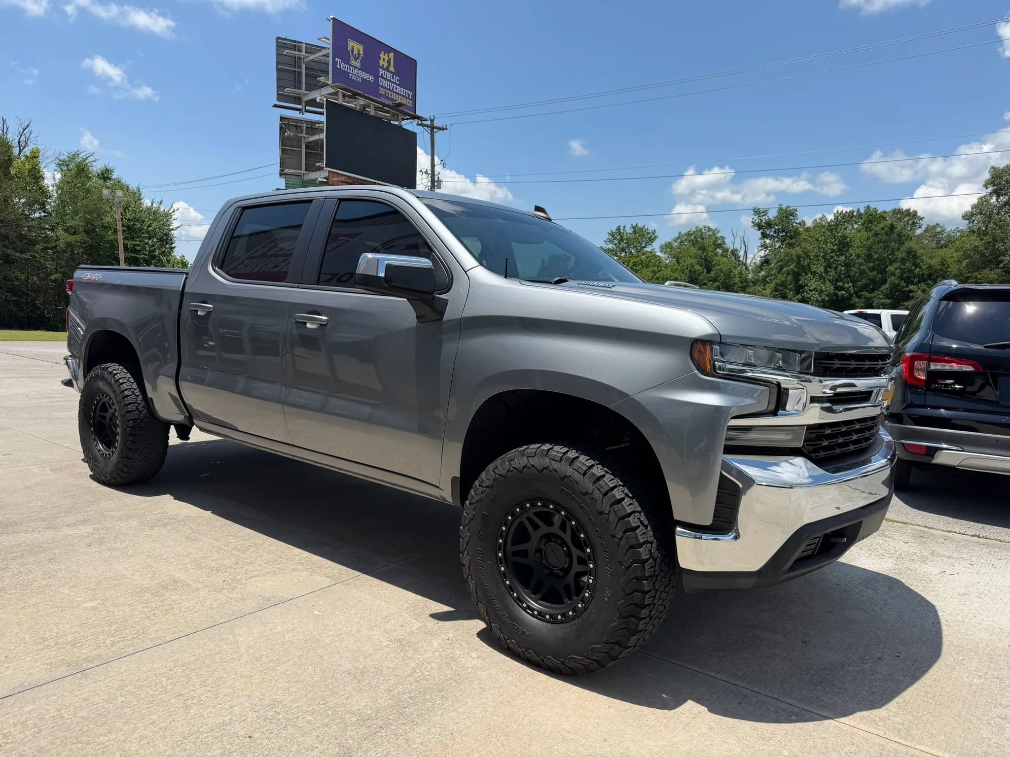 Used 2020 Chevrolet Silverado 1500 LT w/ All-Star Edition AWD/4WD image 27