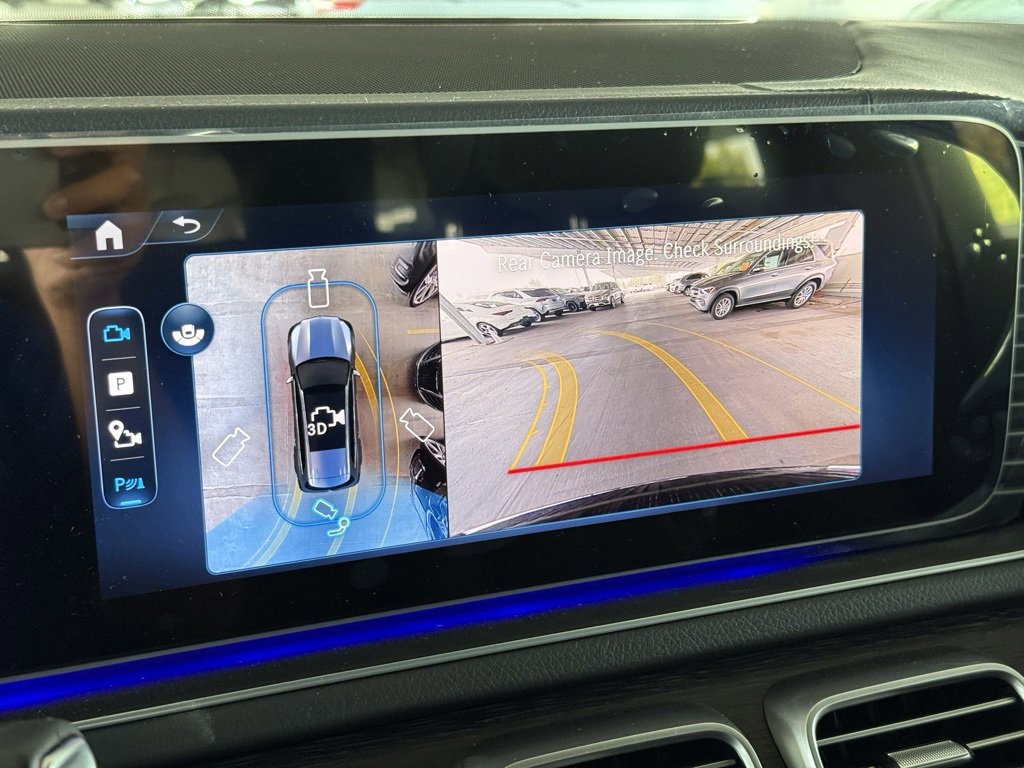 New 2026 Mercedes-Benz GLS 580 4MATIC image 3