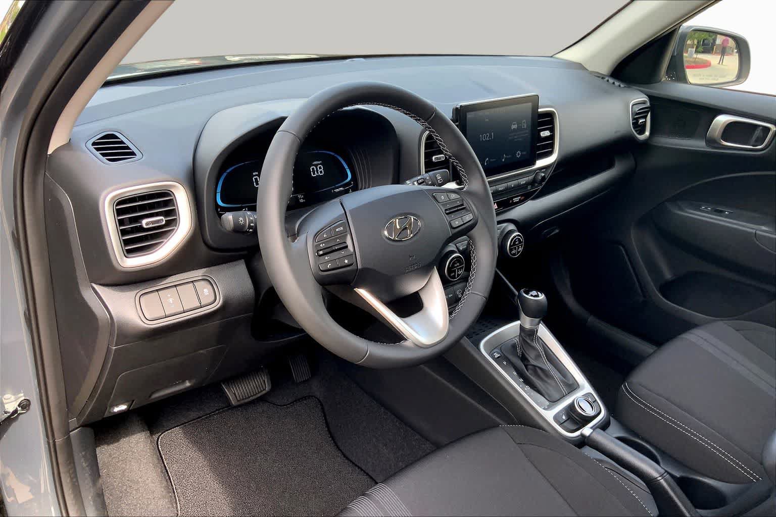 New 2026 Hyundai Venue SEL FWD image 9
