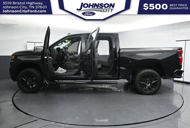 Used 2021 Chevrolet Silverado 1500 Custom Trail Boss w/ Midnight Edition AWD/4WD image 39