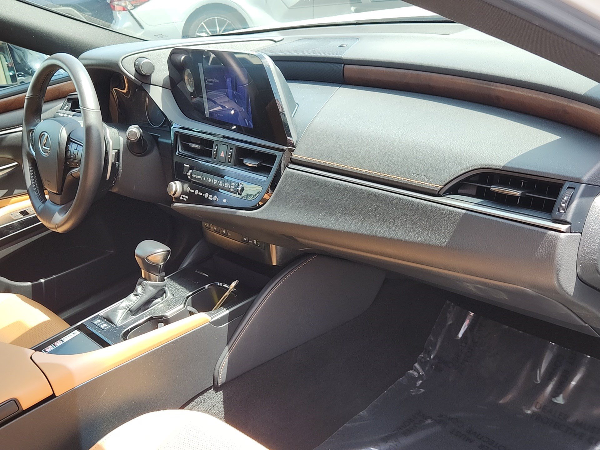 Used 2023 Lexus ES 300h w/ Premium Package FWD image 29