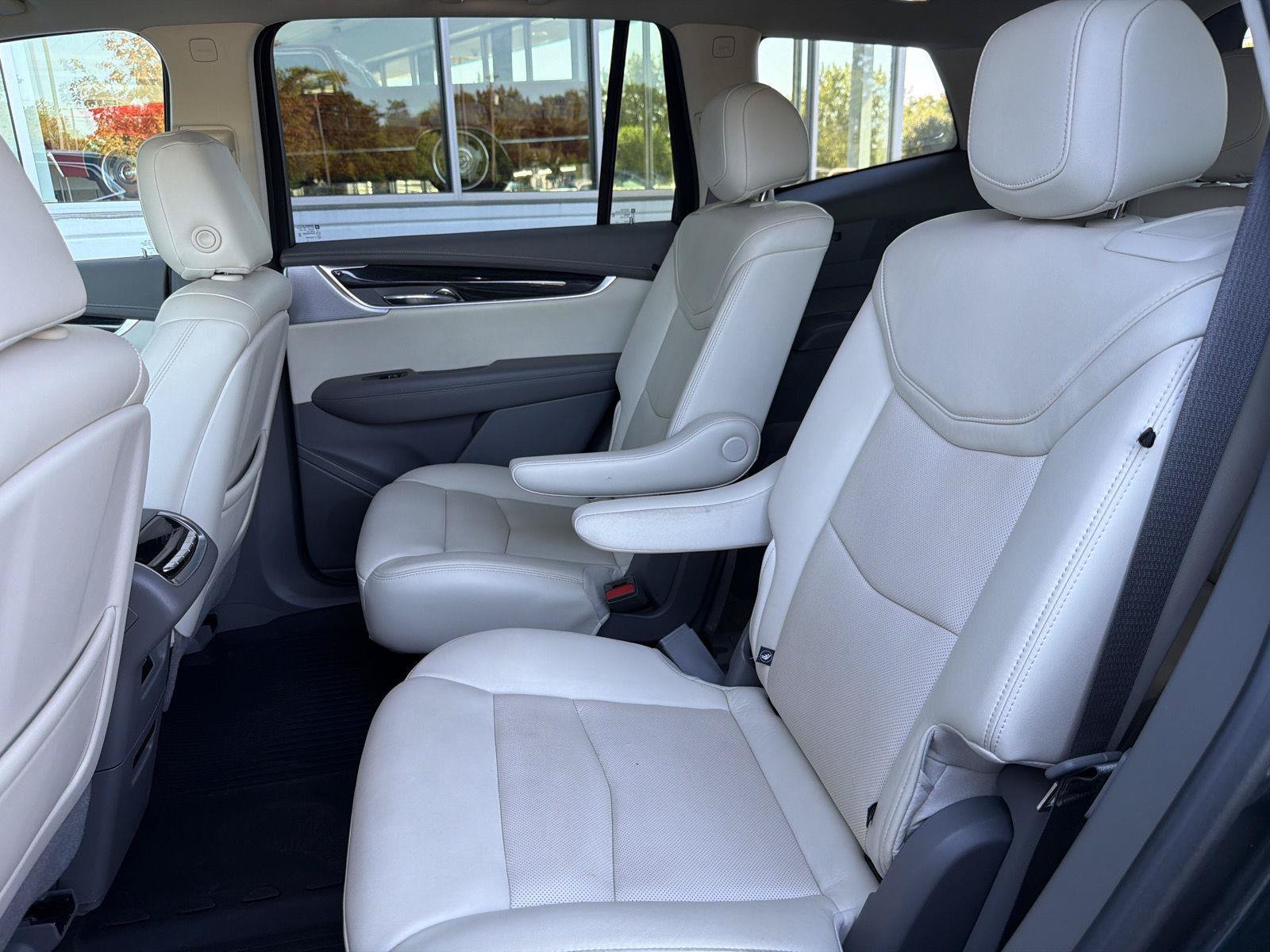 Used 2020 Cadillac XT6 Premium Luxury FWD image 42