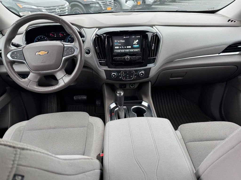Used 2019 Chevrolet Traverse LT FWD image 11