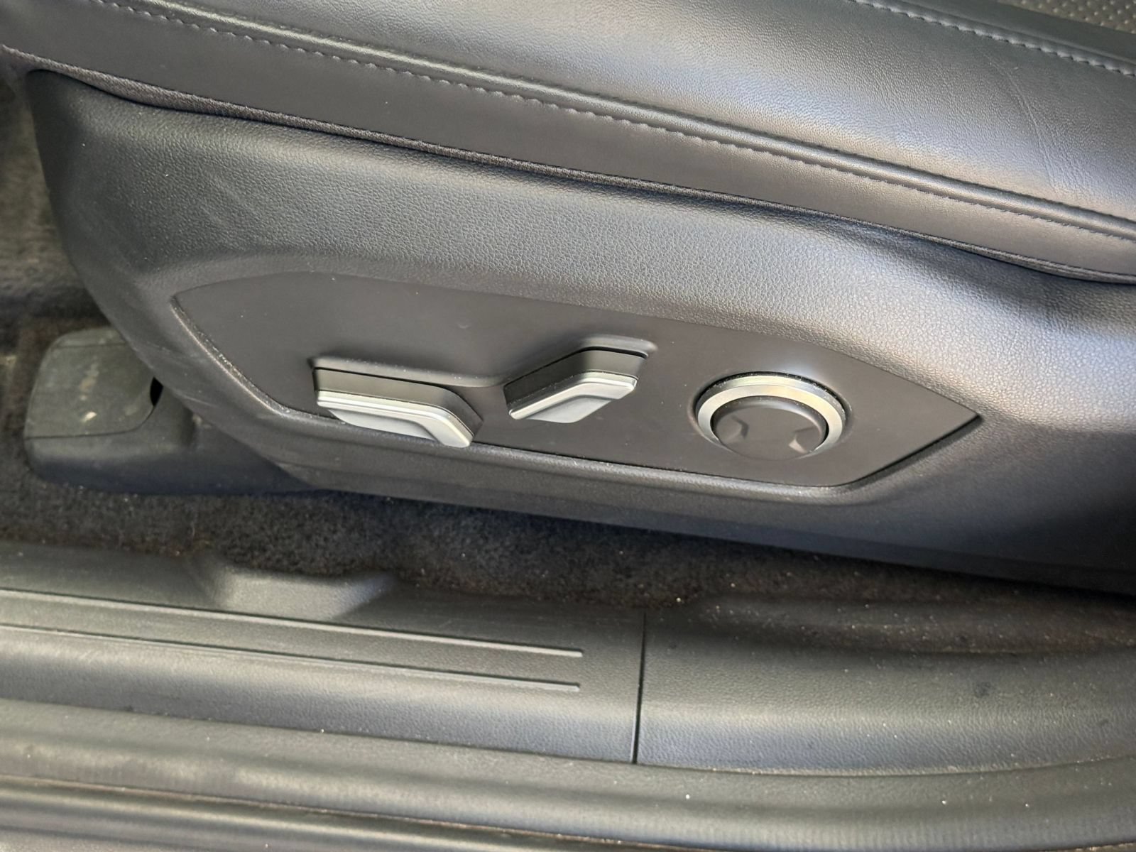 Used 2026 Hyundai Santa Fe SEL FWD image 22