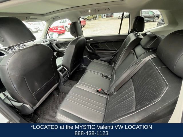 Certified 2023 Volkswagen Tiguan SE w/ Panoramic Sunroof Package AWD/4WD image 12