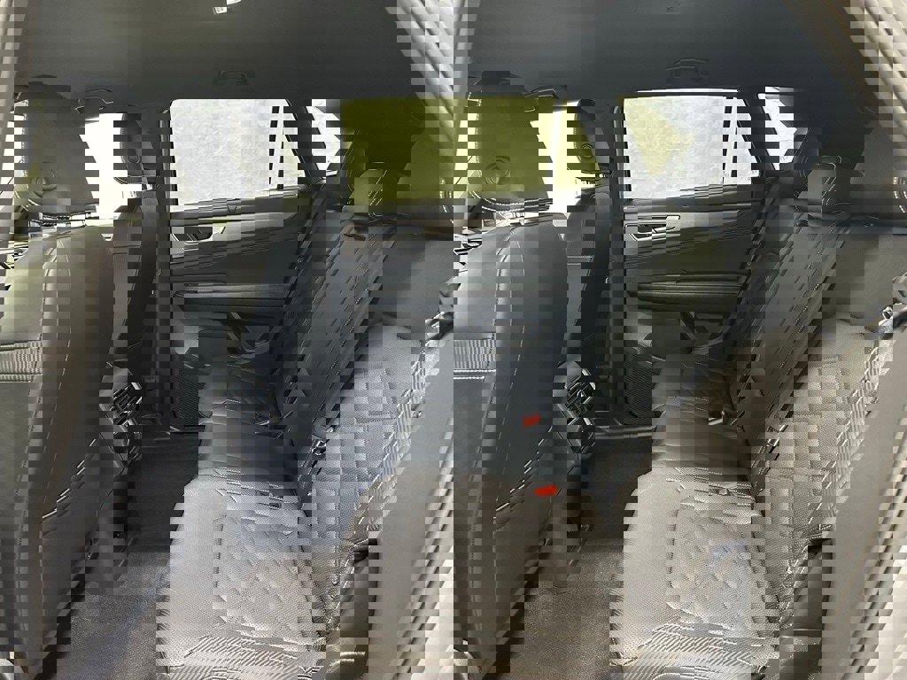 Used 2025 Volkswagen Atlas Cross Sport SE image 45